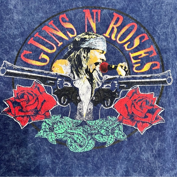 Guns N’ Roses graphic band tee women’s size XS - Picture 3 of 10